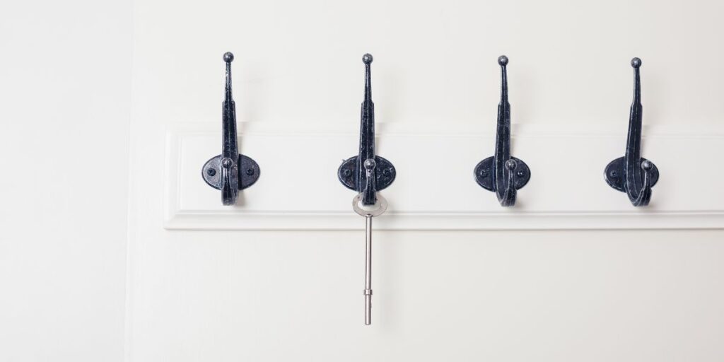 Innovative Display Hook Designs for Modern Merchandising